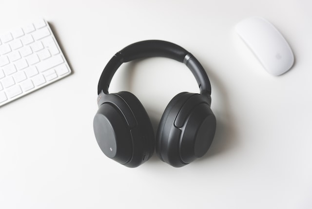 Headphone